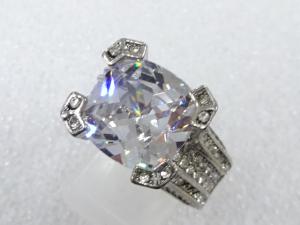 クリスタル　指輪(17号)